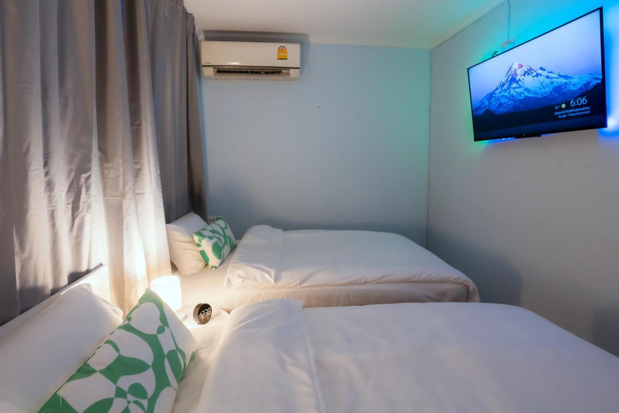 420 Hostel - Ekkamai Buds & Beds Бангкок Екстер'єр фото